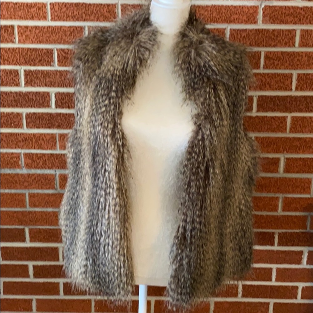 Michael Kors Vest NWT Faux Fur size Md